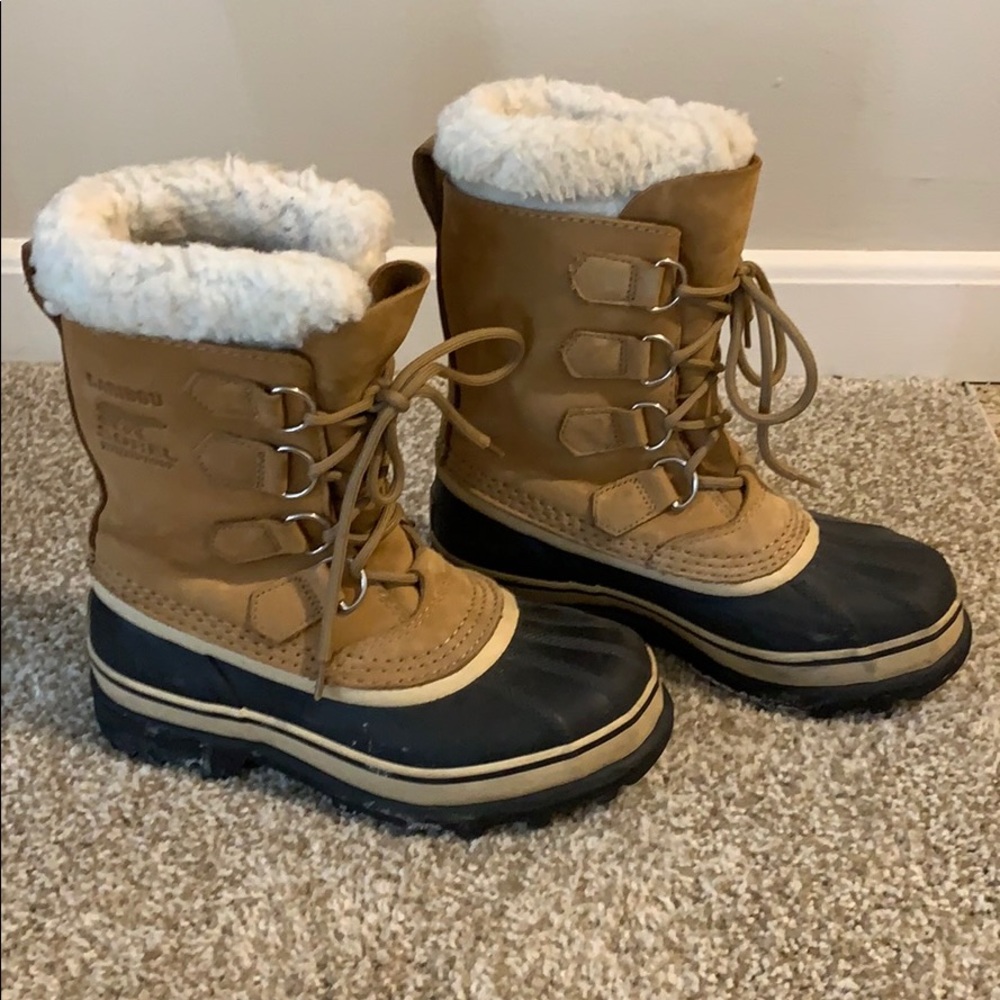 Sorel women’s caribou snow boots